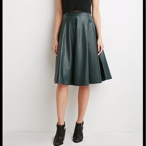 ⚡️FLASH SALE⚡️ Faux leather midi skirt